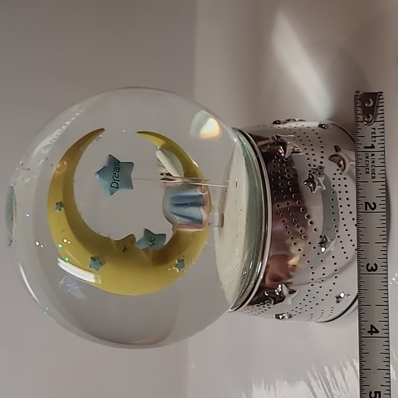 Reed and Barton sweet dream silver plated musical water globe - Picture 7 of 8